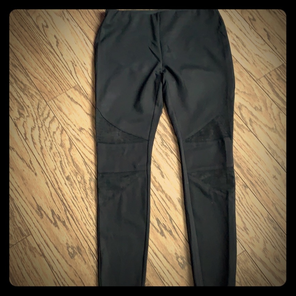 Alfred Sung leggings